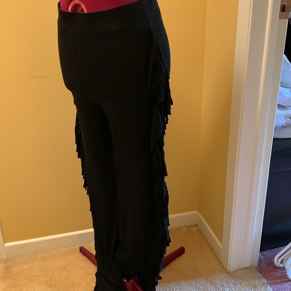 NWT Fashion nova shake it like a fringe shaker leggings - Picture 6 of 15